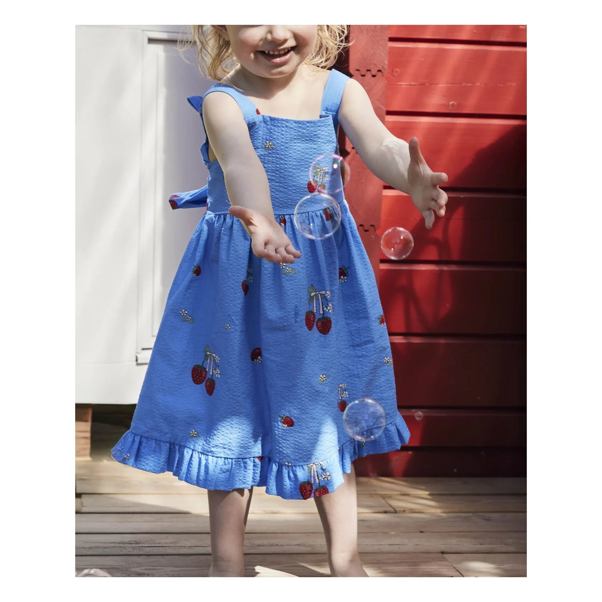 Fliink - Vestido palabra de honor Apple Strawberry | Azul azur