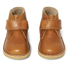 Petit Nord - Zapatos de velcro con forro de piel de oveja del desierto | Coñac
