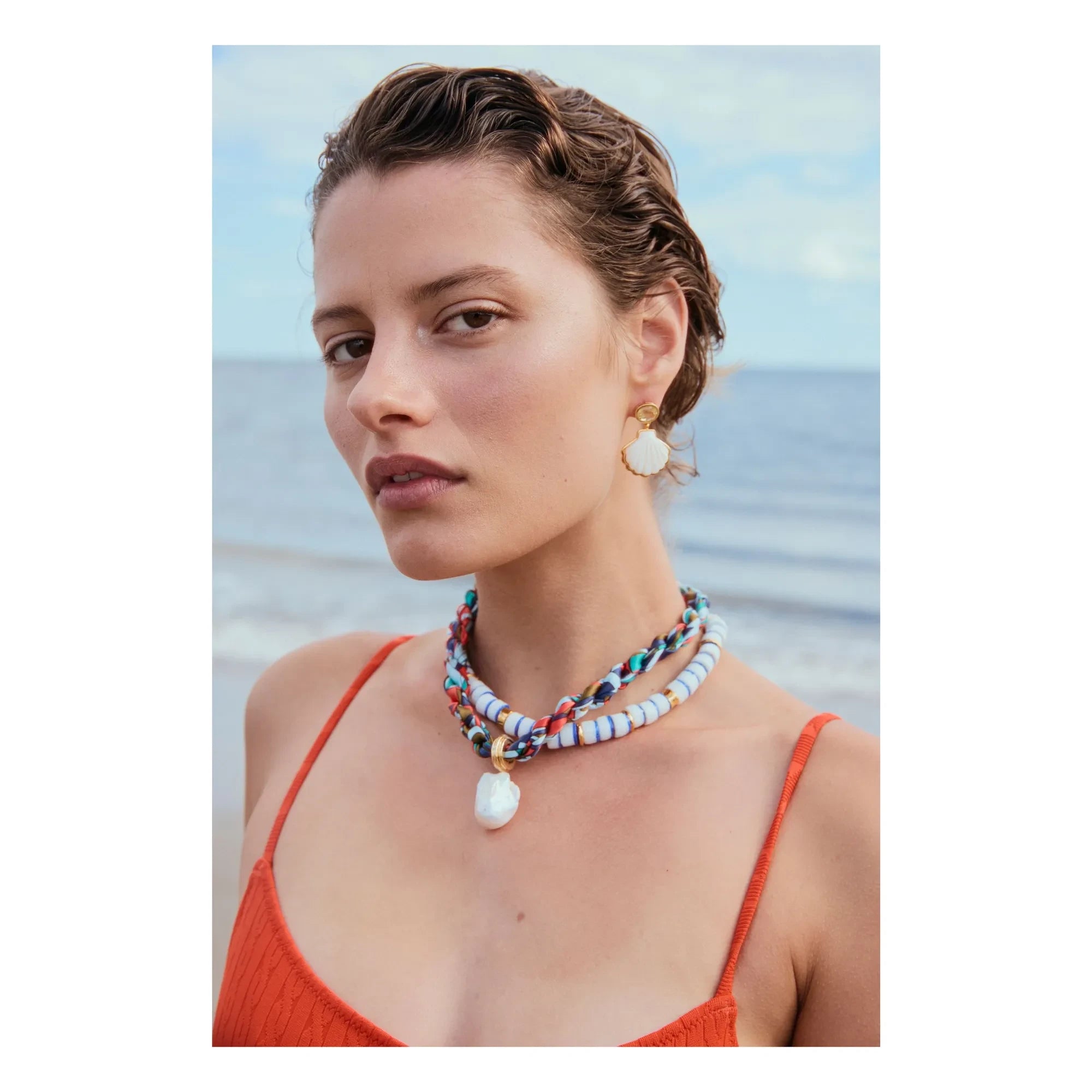 Lizzie Fortunato - Pendiente Luna Shell | Blanco
