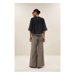 By Bar - Blusa Emmi de algodón orgánico bordado | Carbón