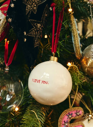 Anna + Nina - "Te Quiero" Adorno Navideño | Blanco