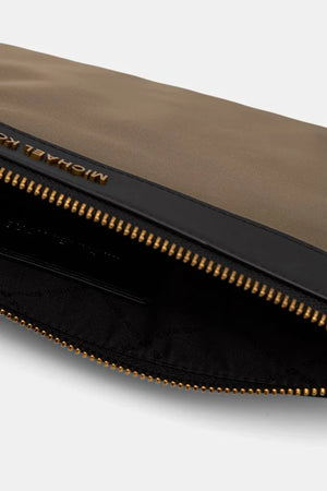 Bandolera Brooklyn de Michael Kors para hombre