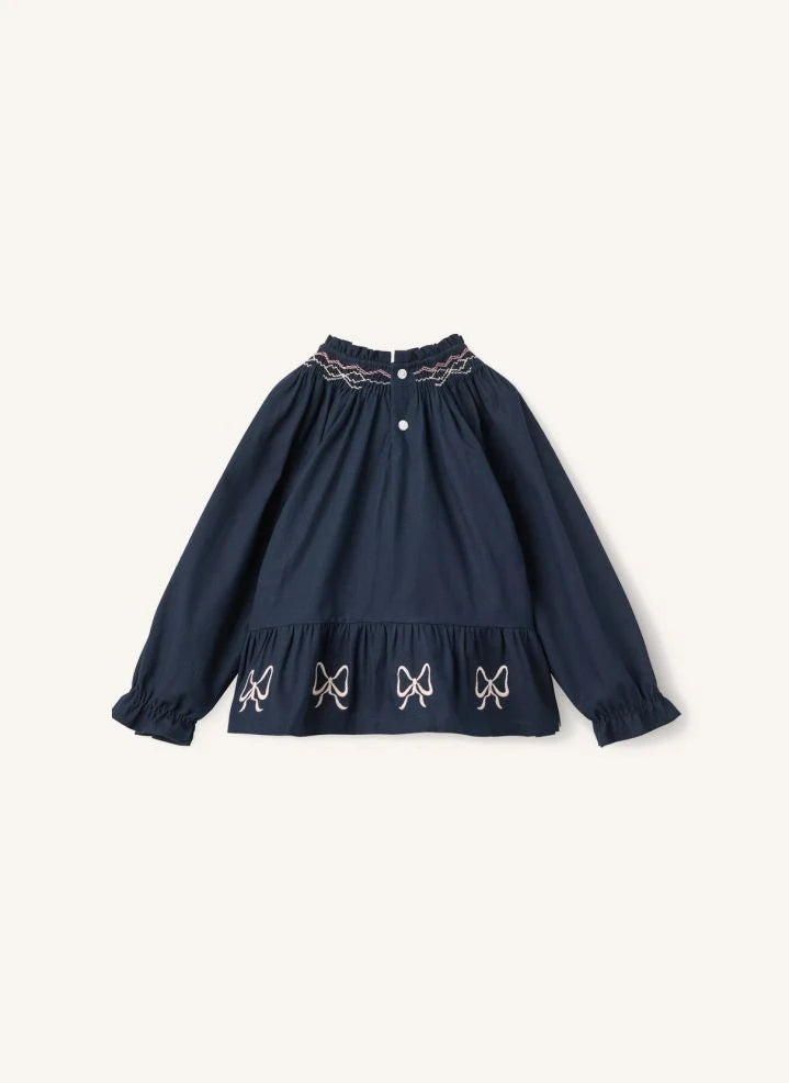 Copenhagen Colors - Blusa fruncida y bordada de algodón orgánico | Azul marino