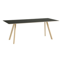 Hay - CPH30 Mesa pulida, base de roble | Negro