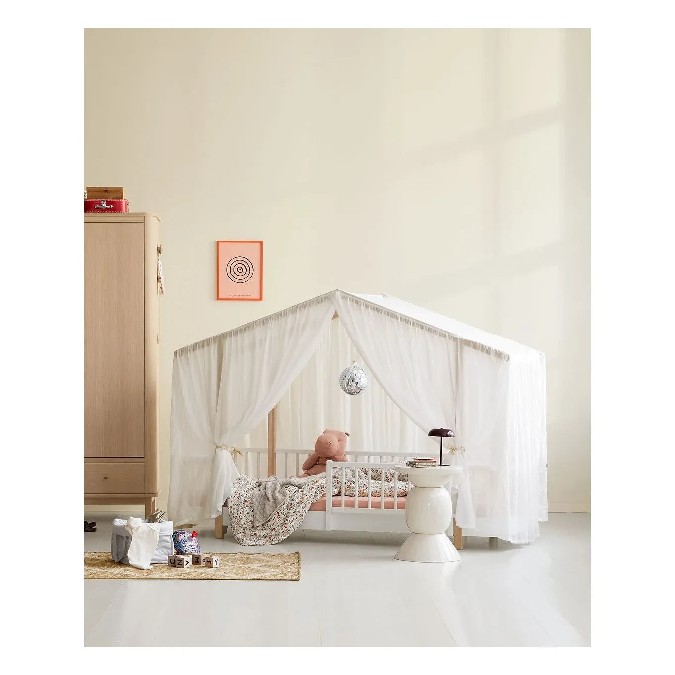 Oliver Furniture - Cama Wood Dosel de tela original | Transparente