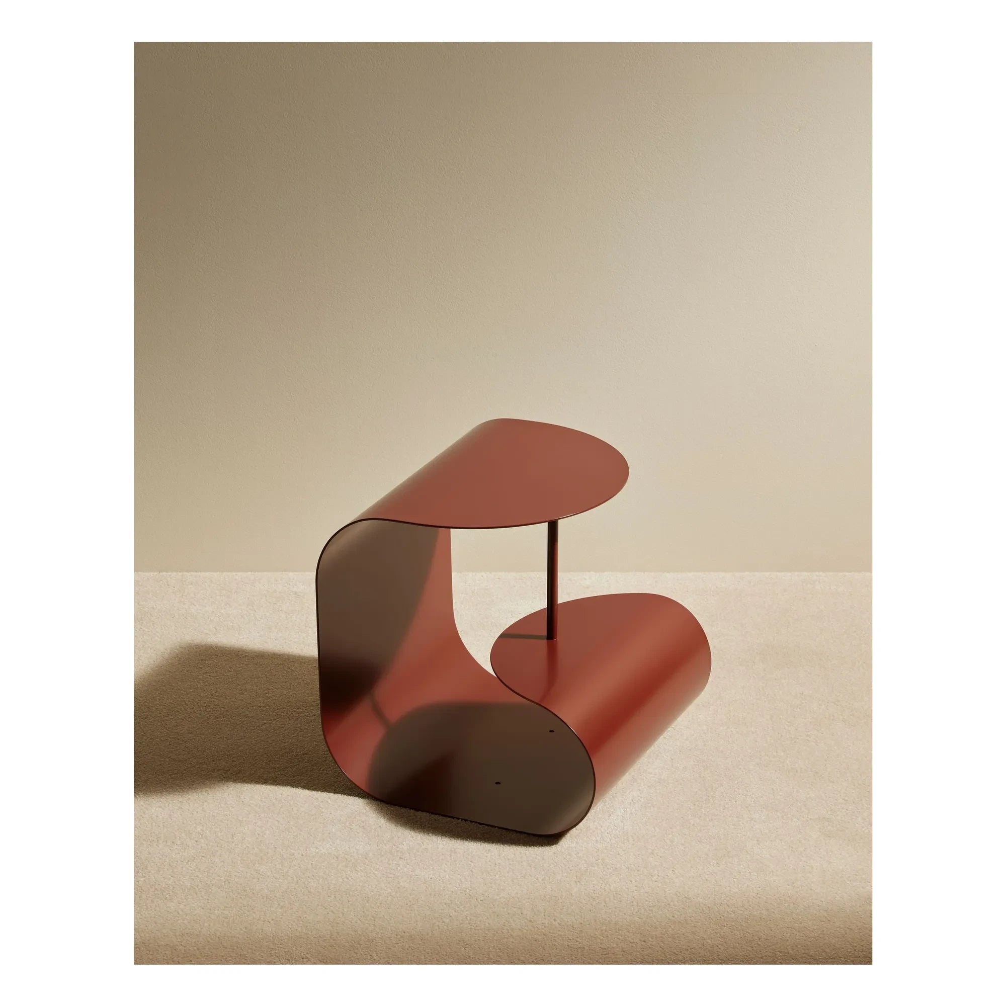 Maison Sarah Lavoine - Mesita auxiliar Gégé | Rojo carmín