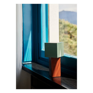 & Tradition - Lámpara de mesa Pivot | Verde menta