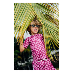 Beach & Bandits - Bañador tipo bermuda con estampado tartán de fibras recicladas y protección UV | Fucsia