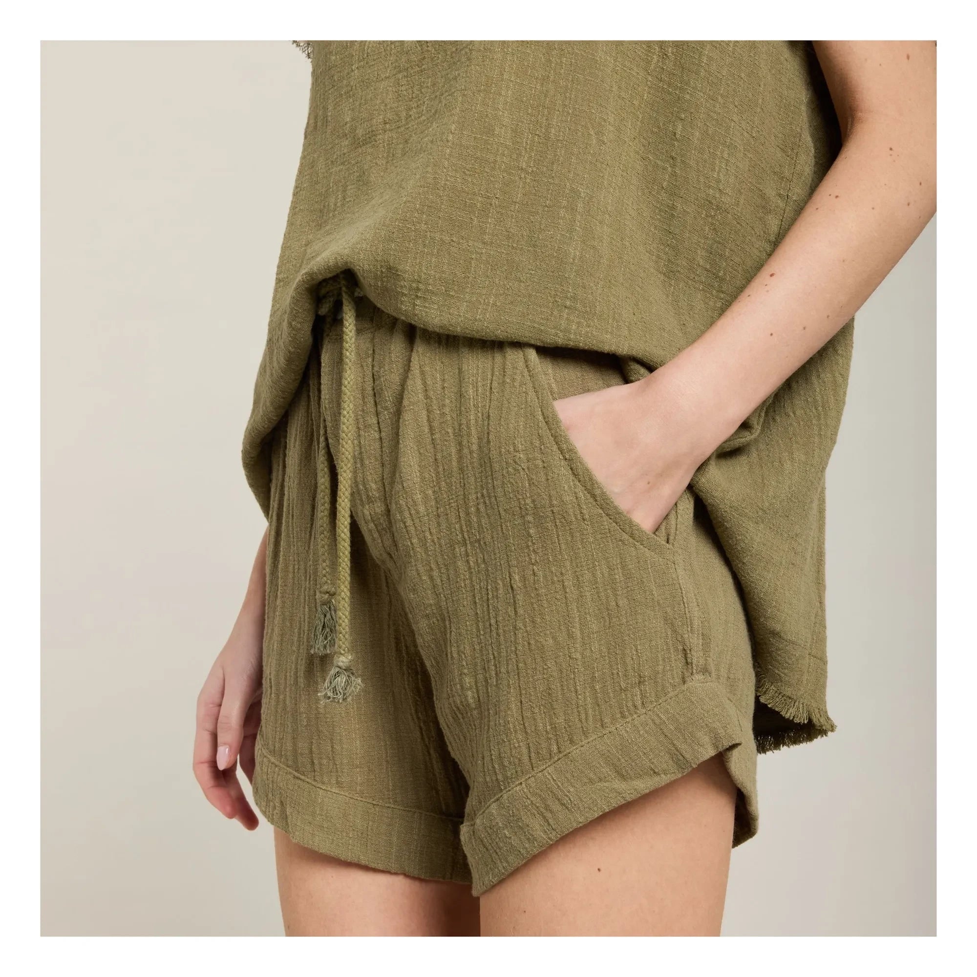 Maison Saint Julien - Calvi Pantalón Corto de Gasa de Algodón | Caqui