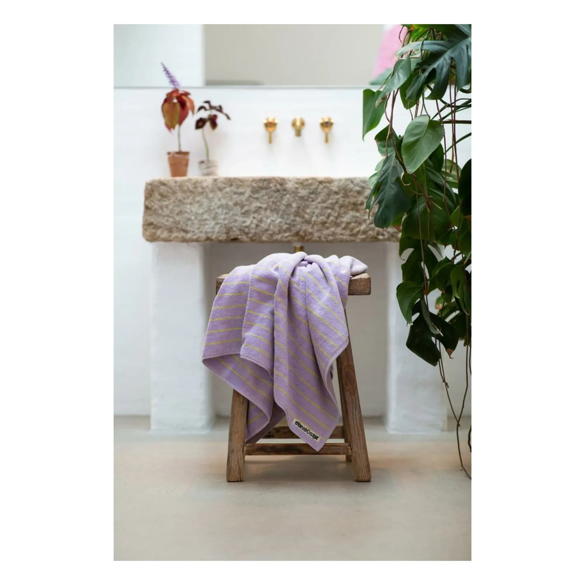 Bongusta - Toalla de baño Naram | Lila