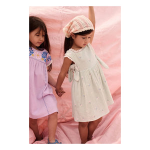 Louise Misha - Vestido de babero Aloisa Fleurie Pilili | Verde almendra