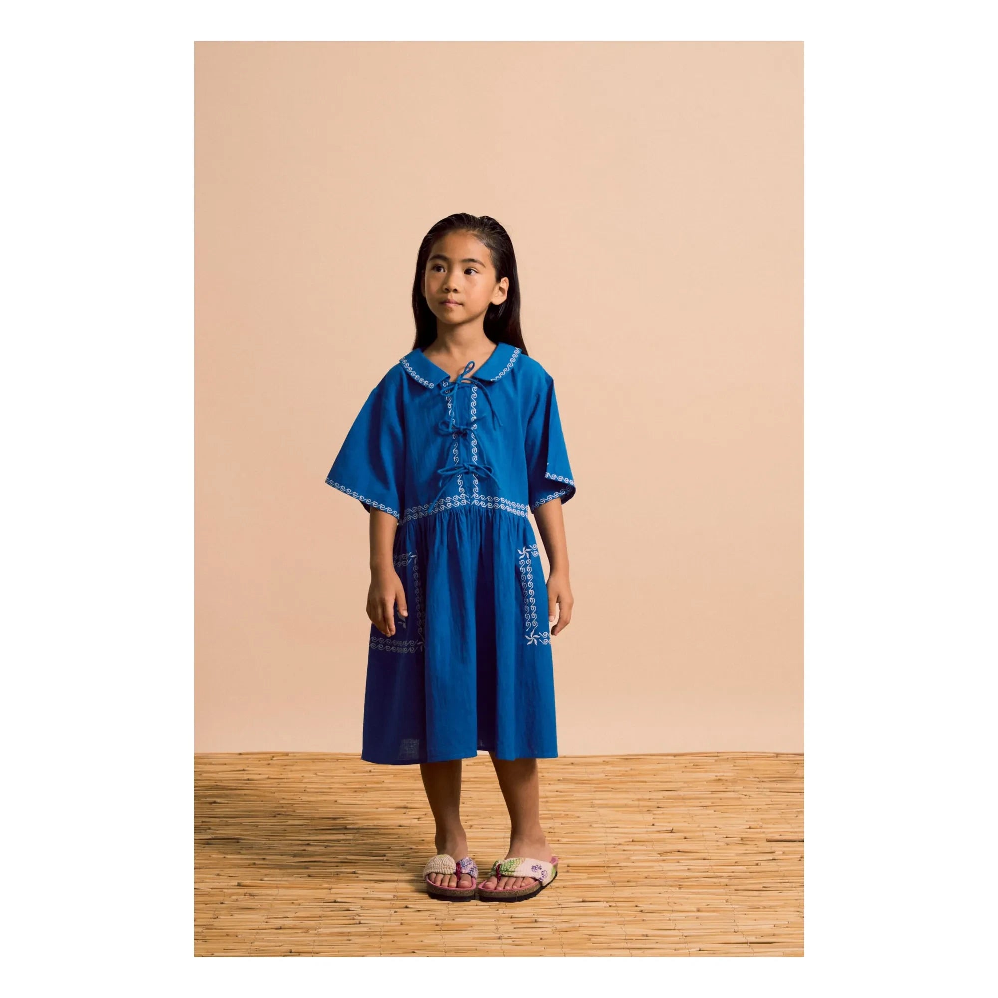 Maison Mangostan - Vestido de velo azul bordado