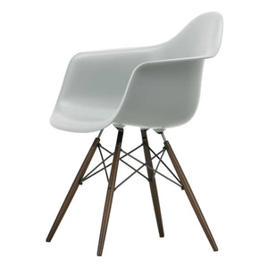 Vitra - Silla DAW - base de arce - Charles & Ray Eames | Gris claro