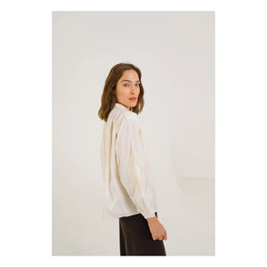 Sacrécoeur - Blusa bordada Ella Astra | Crudo