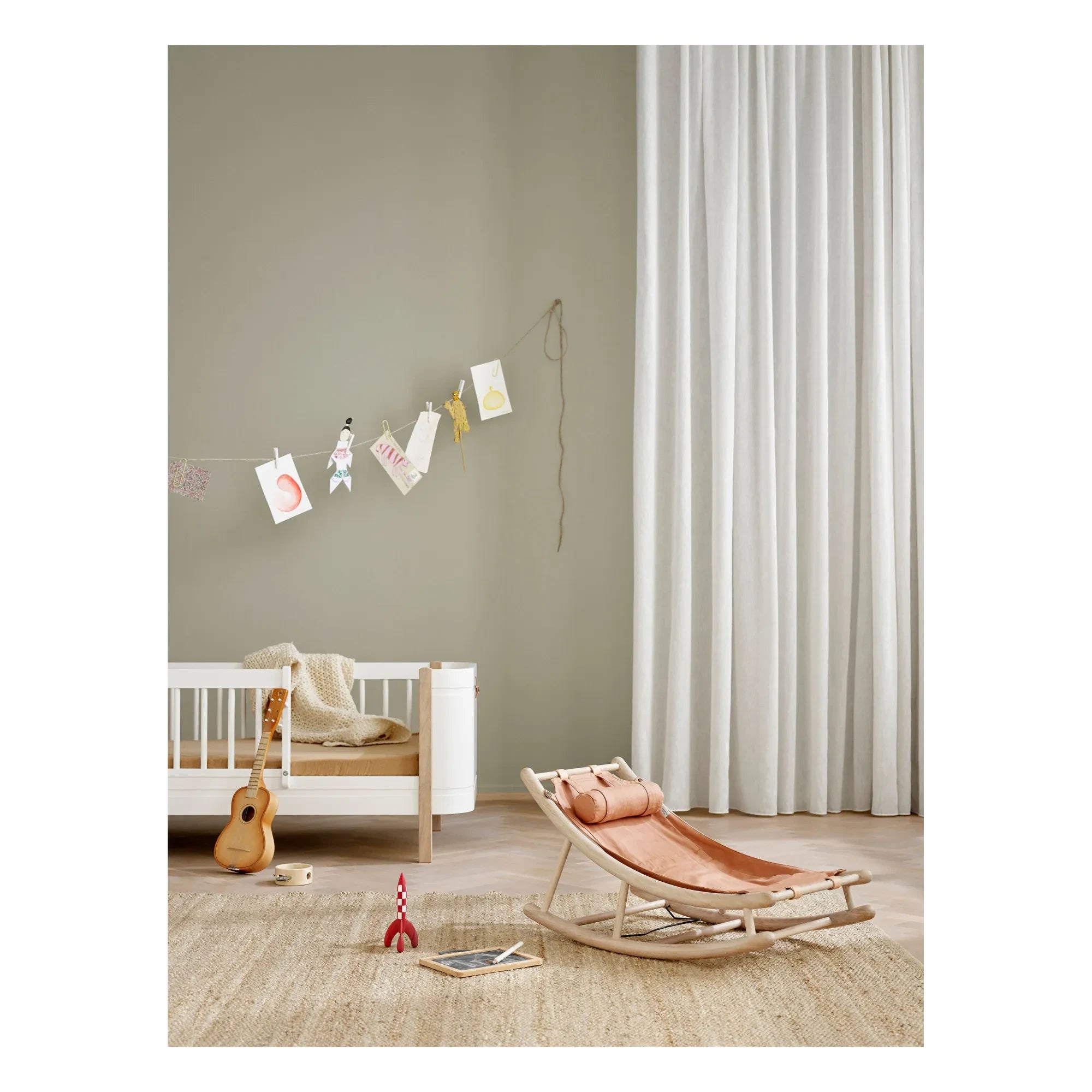 Oliver Furniture - Columpio de bebé de roble | Caramelo