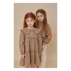 C'era Una Volta - Blusa bordada Evelina Kare | Caqui-Marrón