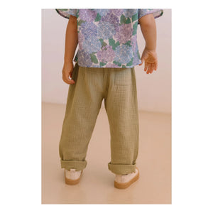 Studio Bohème - Pantalón de gofre de algodón orgánico Cousin Gaze | Caqui claro