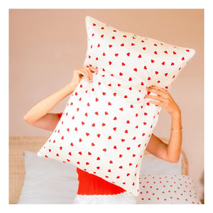Funda de almohada de seda de morera Emily's Pillow con estampado de corazón | Crema