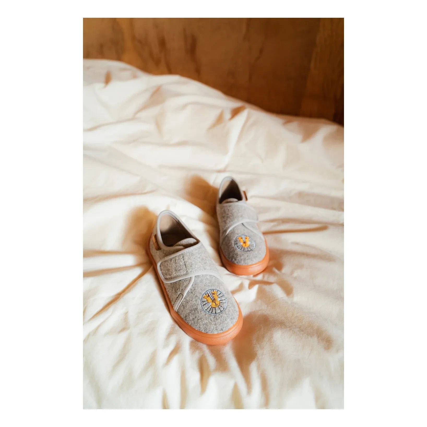 bisgaard - Pantuflas Pav Lion's Paw | Gris claro