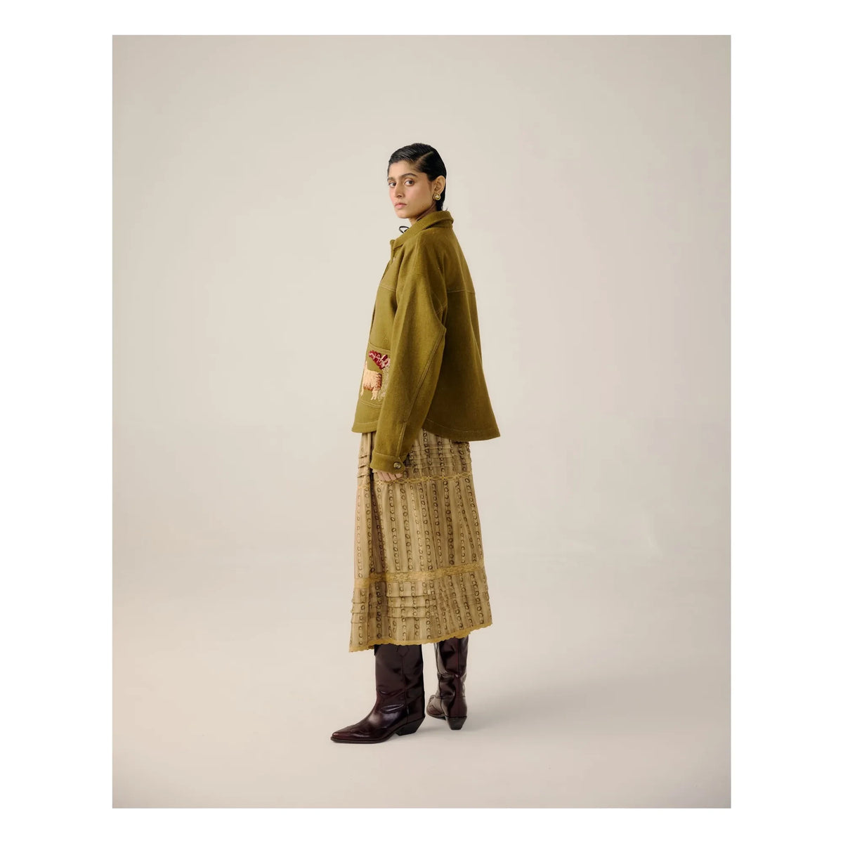 CORD - Ava Chaqueta de lana bordada con paisaje | Verde oliva