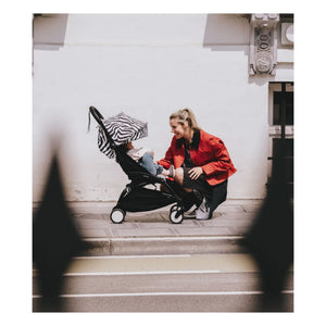 Stokke® - Cochecito YOYO³ 6+ con Marco Negro | Zebra