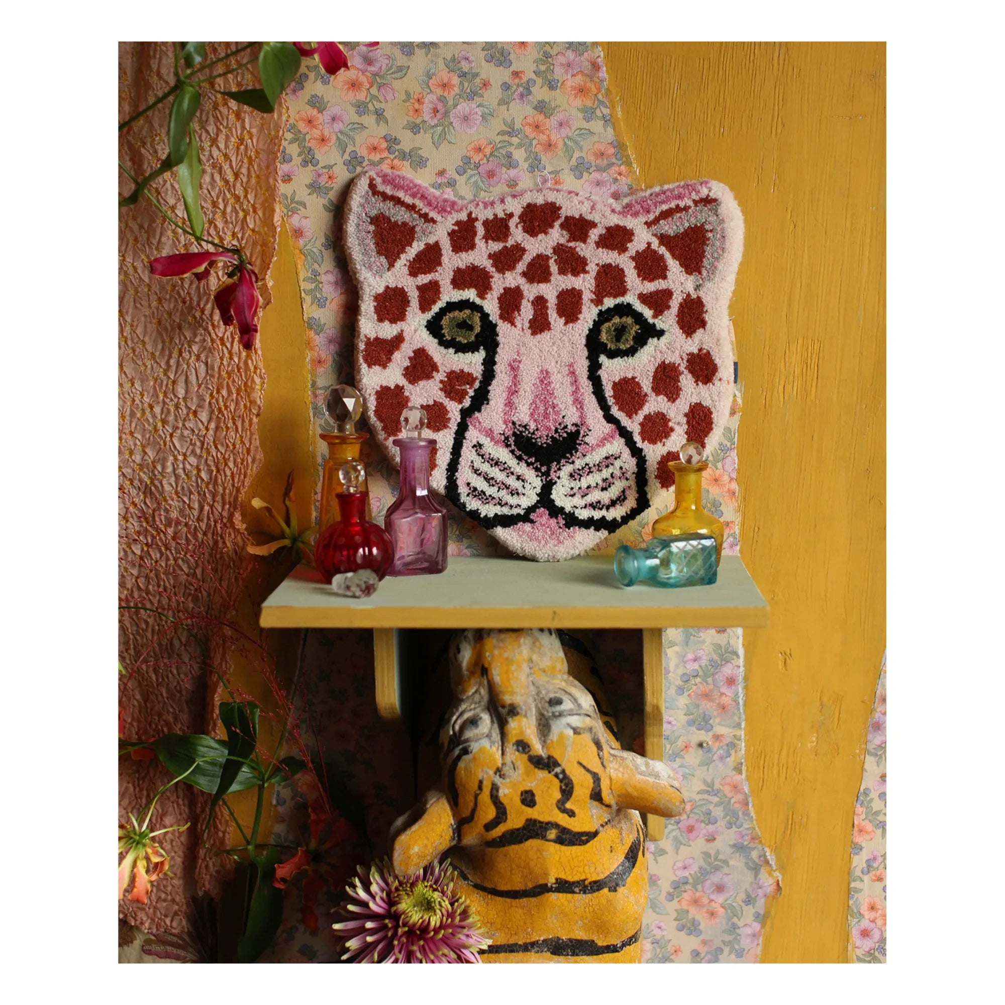 Doing Goods - Alfombra de lana con cabeza de leopardo rosa | Rosa