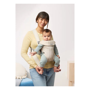 BabyBjörn - Mochila portabebés Mini de malla | Crema