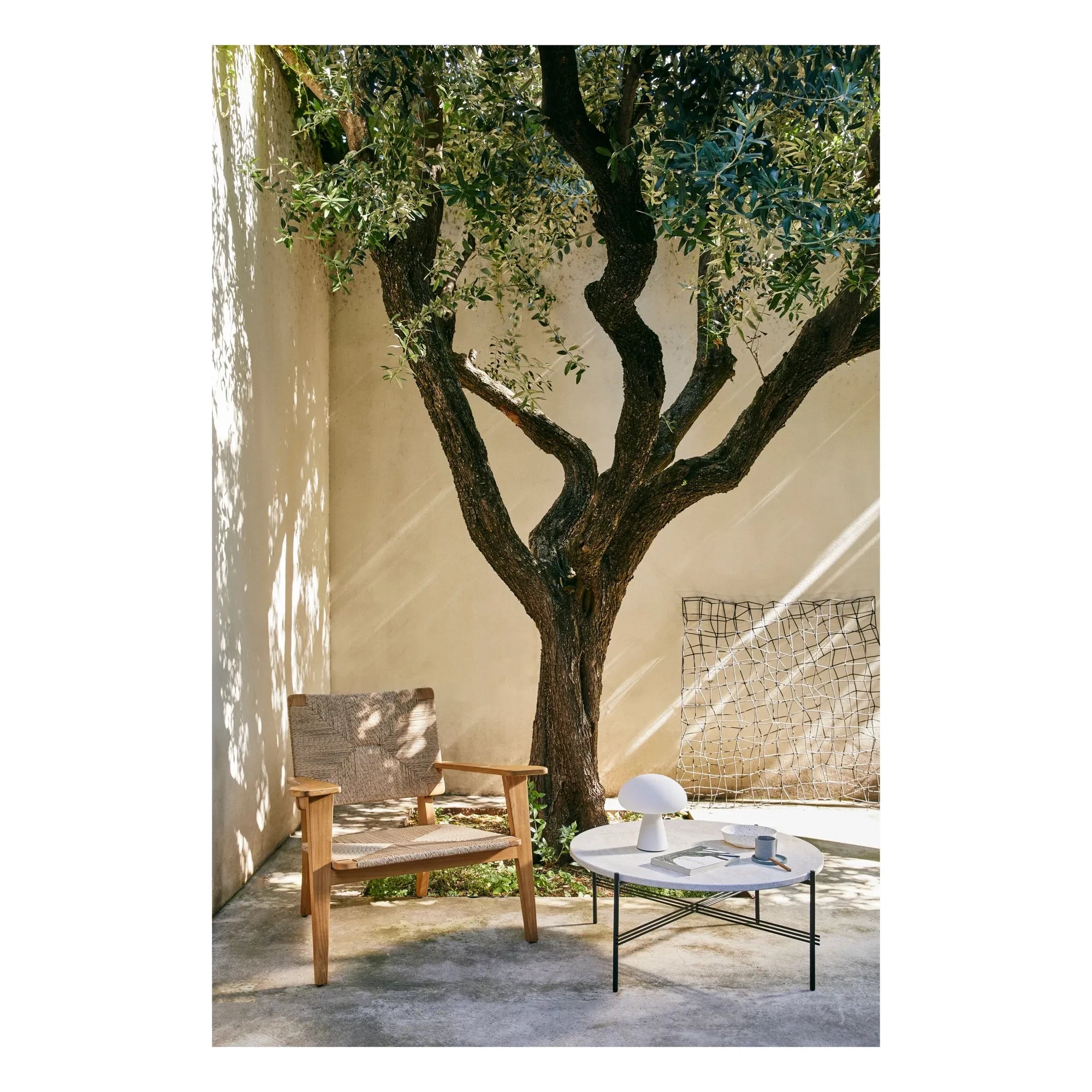 Gubi - Sillón de exterior F-Chair, Marcel Gascoin