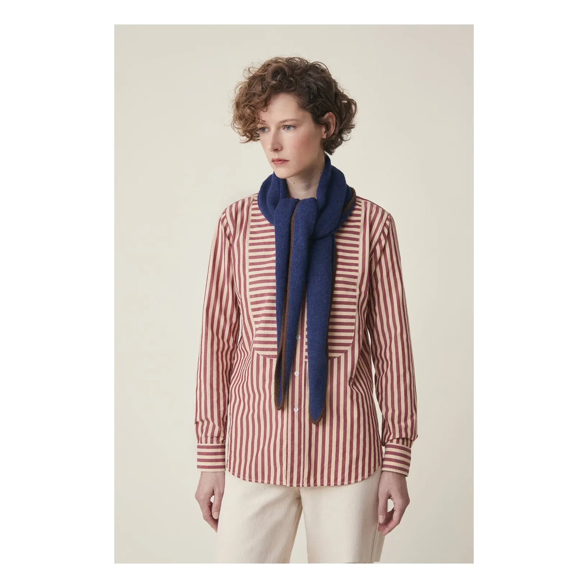 Moismont - Chal Elly Nº 218: Alpaca y Algodón | Azul real
