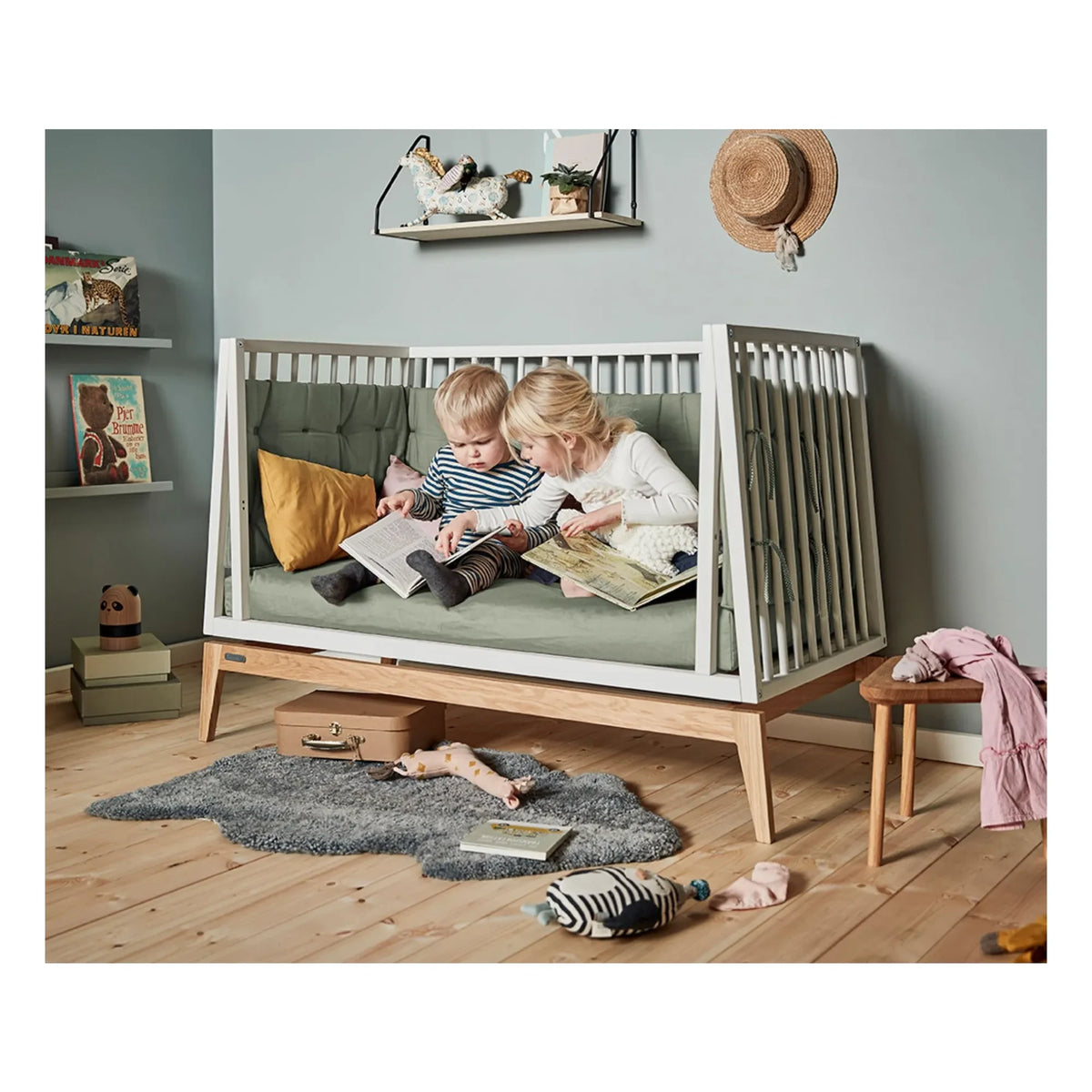 Leander - Cojín y funda de sofá para cama Linea y Luma | Salvia