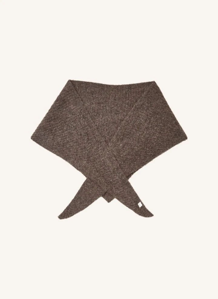 Becksöndergaard - Chal triangular de alpaca | Marrón