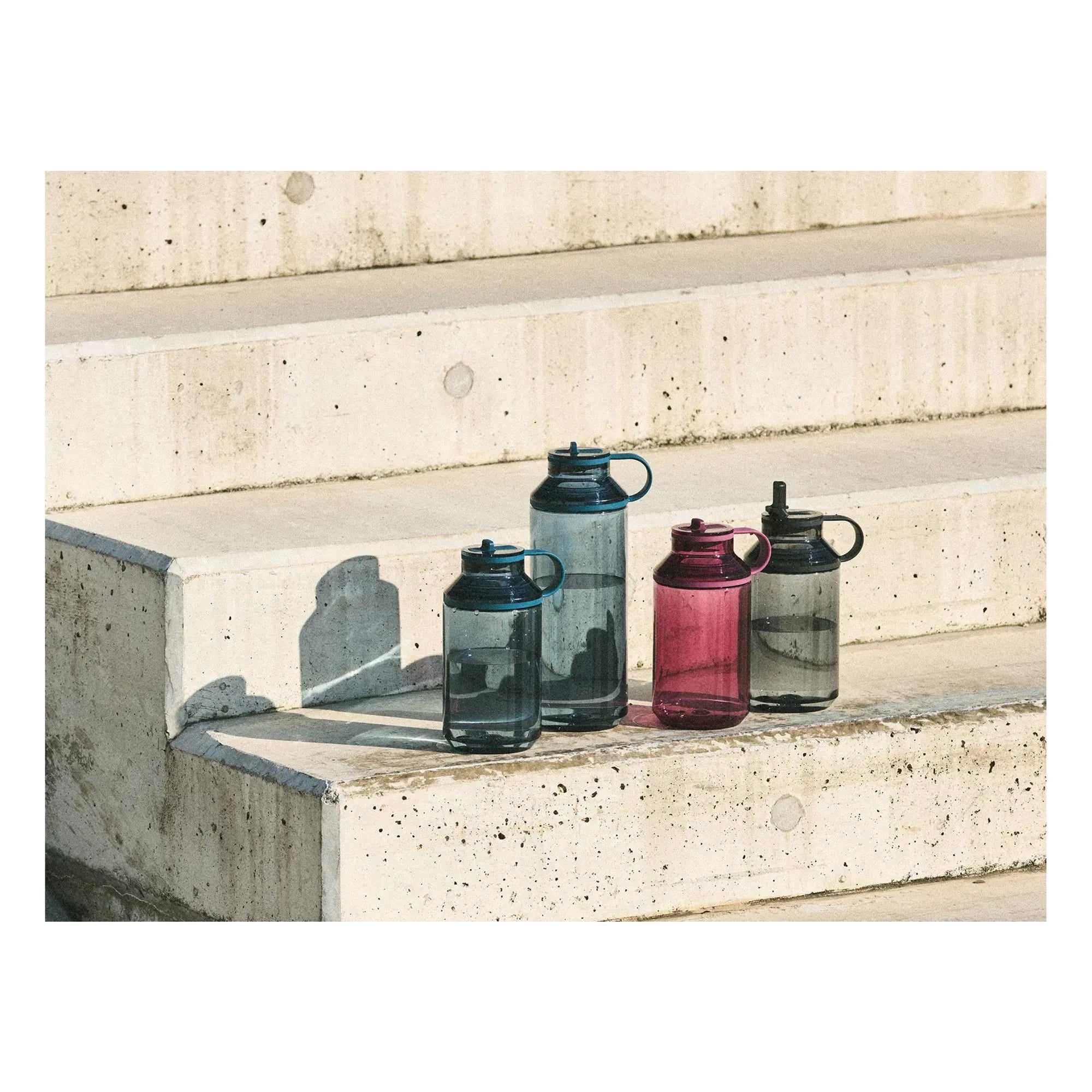 Kinto - Botella activa - 600 ml | Gris carbón