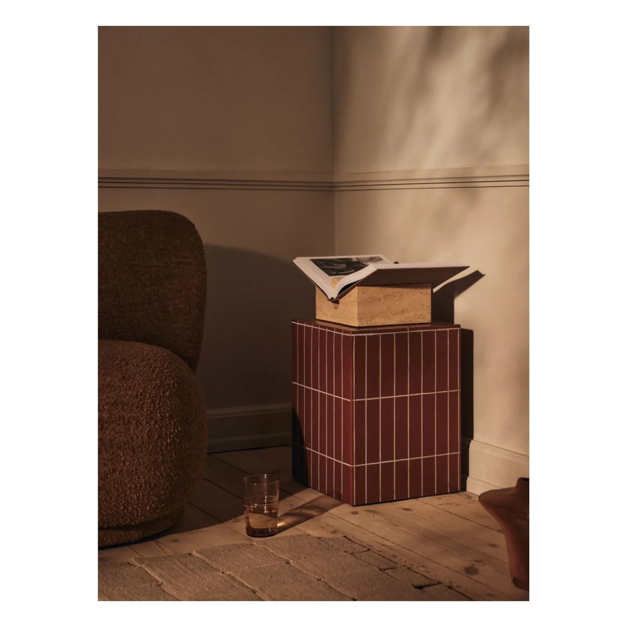 Ferm Living - Mesa auxiliar Column | Marrón