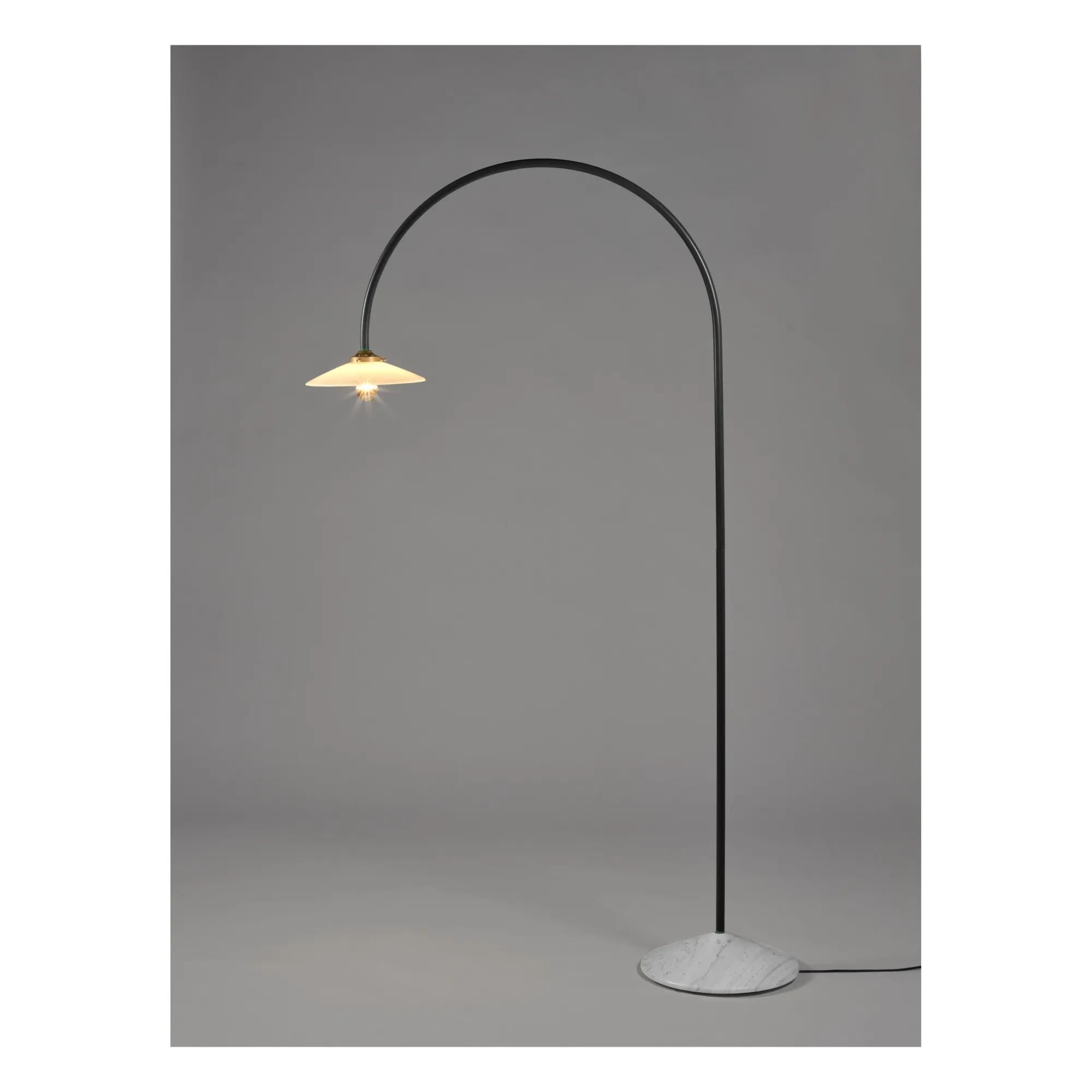 Valerie Objects - Lámpara de pie N°2 - Muller Van Severen | Negro