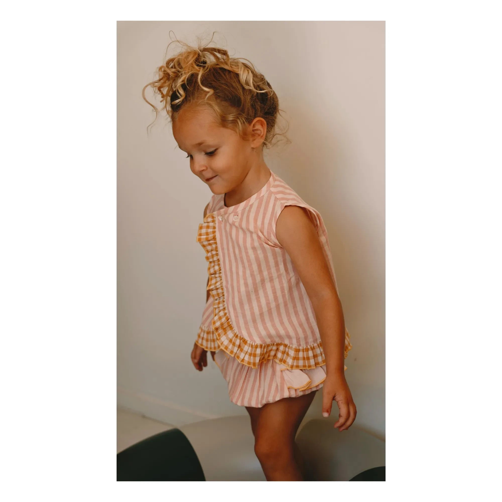 Lilinoa - Vestido de rayas con volantes y flores | Colorete