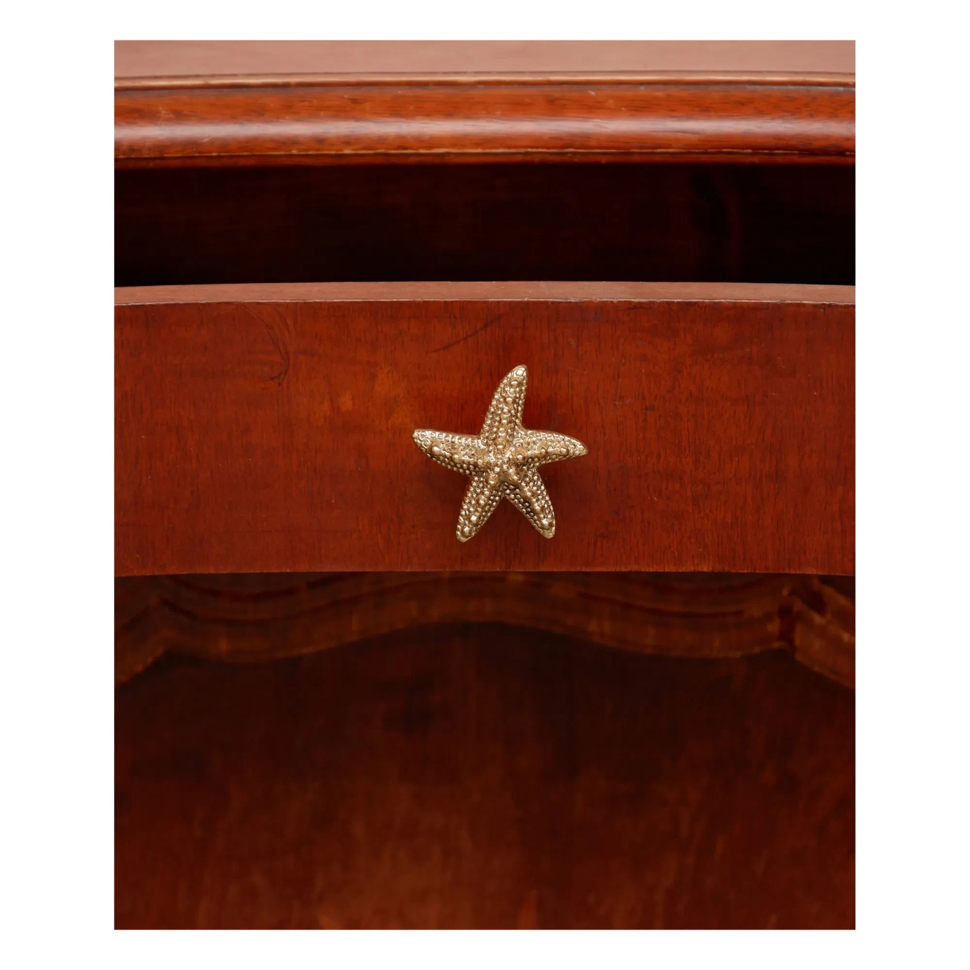 Doing Goods - Estrella de Mar Ruby de Latón | Dorado