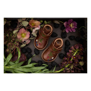 Petit Nord - Scallop Blackberries Scratch Boots - Colección Uniqua | Marrón