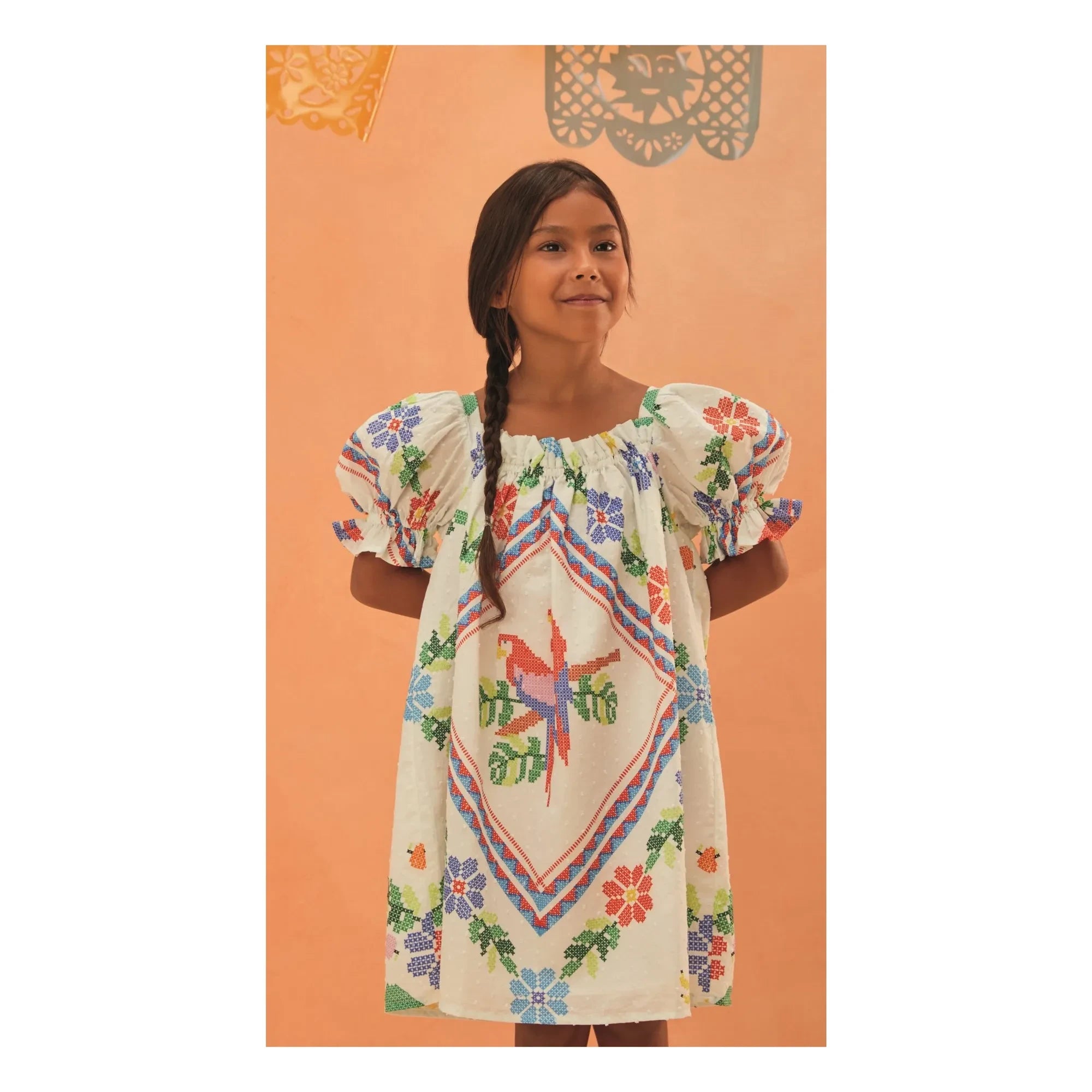 Fabula - Vestido Blanco con Mangas Abullonadas y Estampado Floral