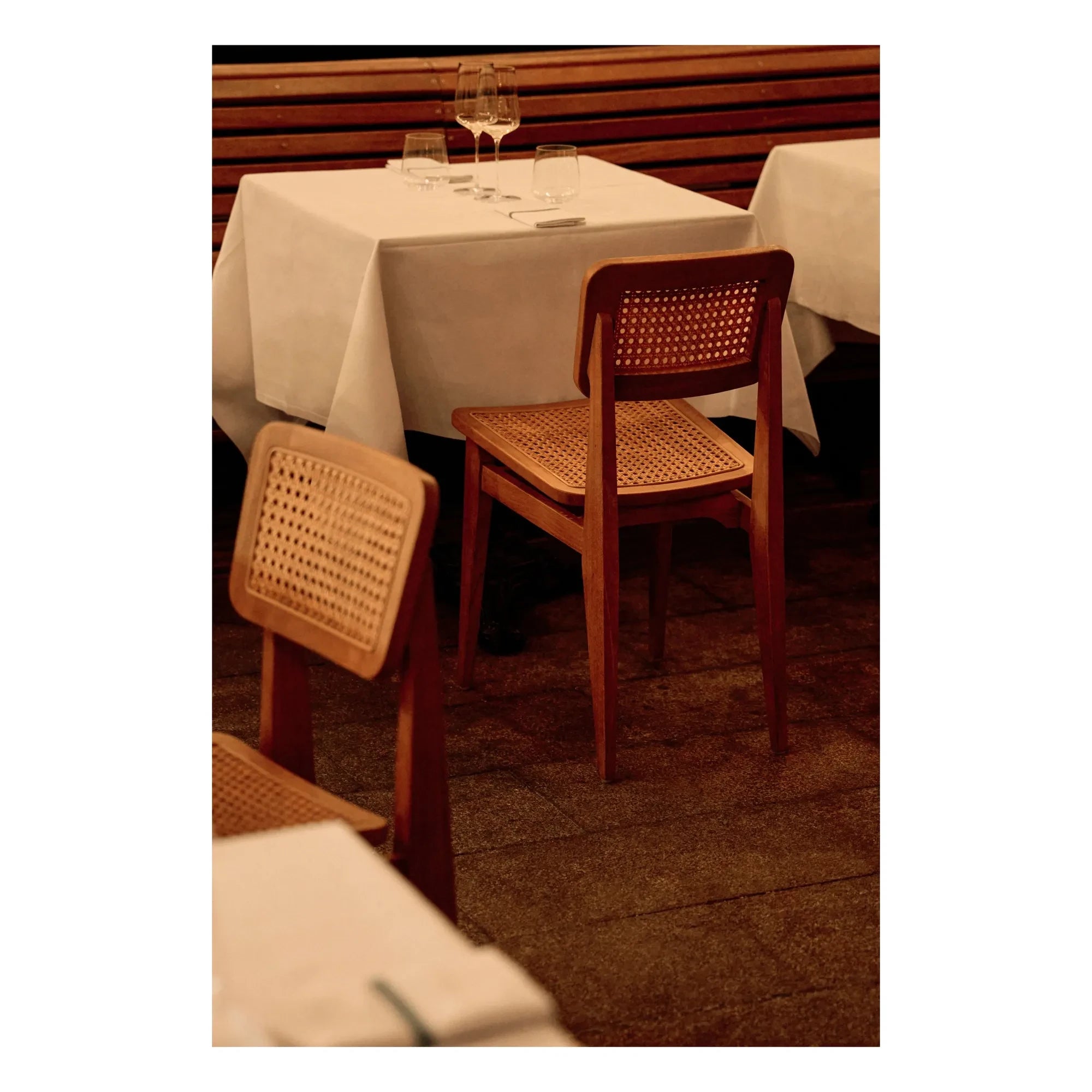 Gubi - C-Chair para exterior, Marcel Gascoin