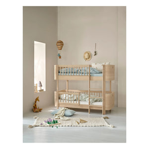 Oliver Furniture - Litera semi-alta Mini+ de roble | Roble