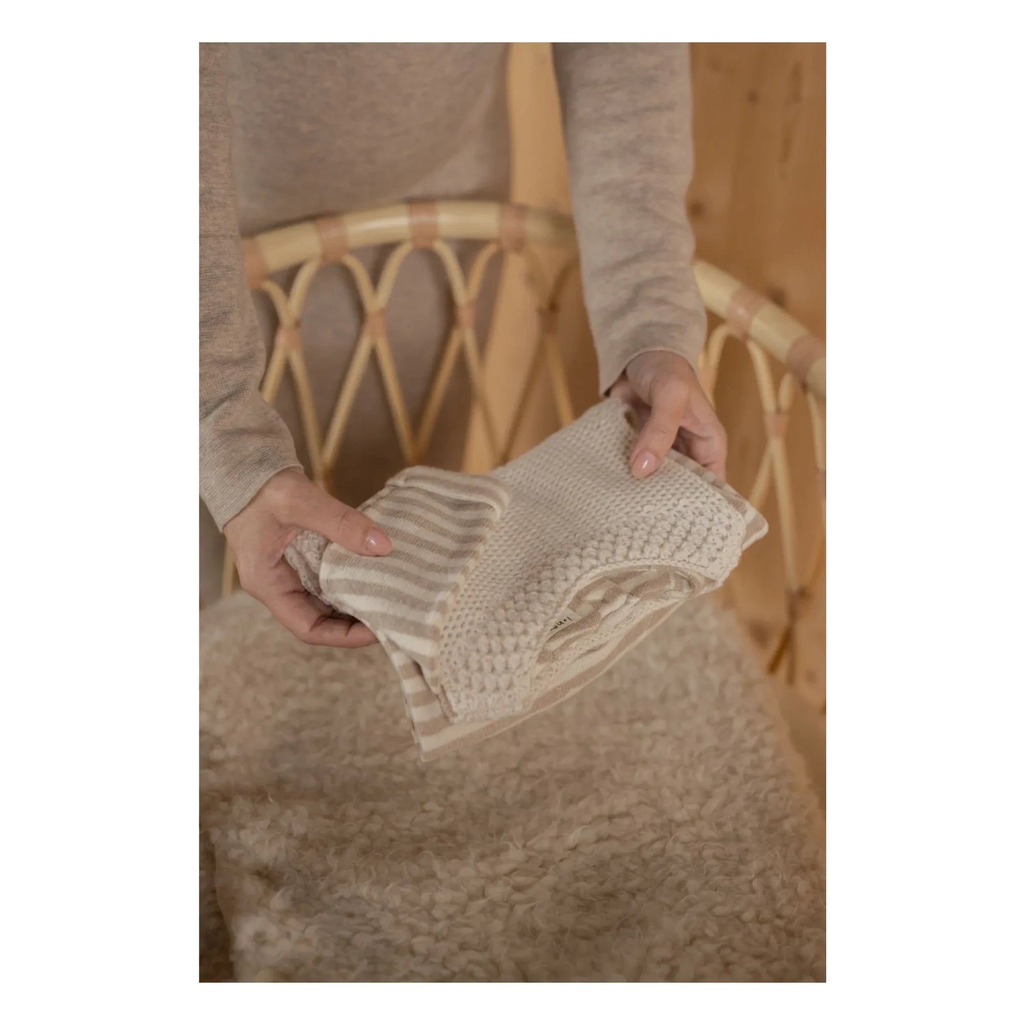 1+ in the family - Jersey de lana merino Karin | Crudo