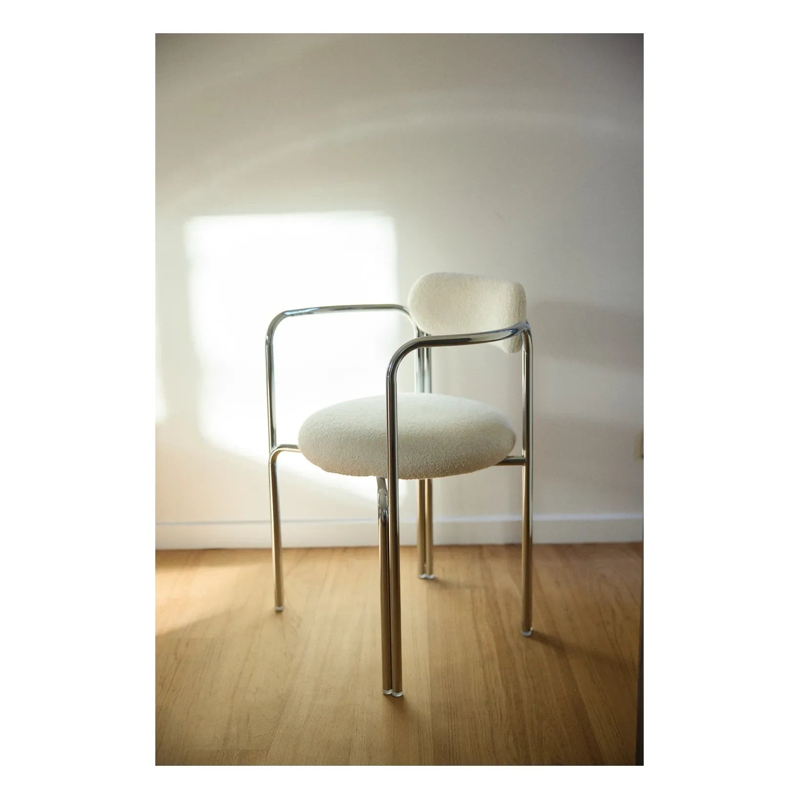 Gabrielle Paris - Silla Hortense de Bouclé y Acero Cromado | Crema