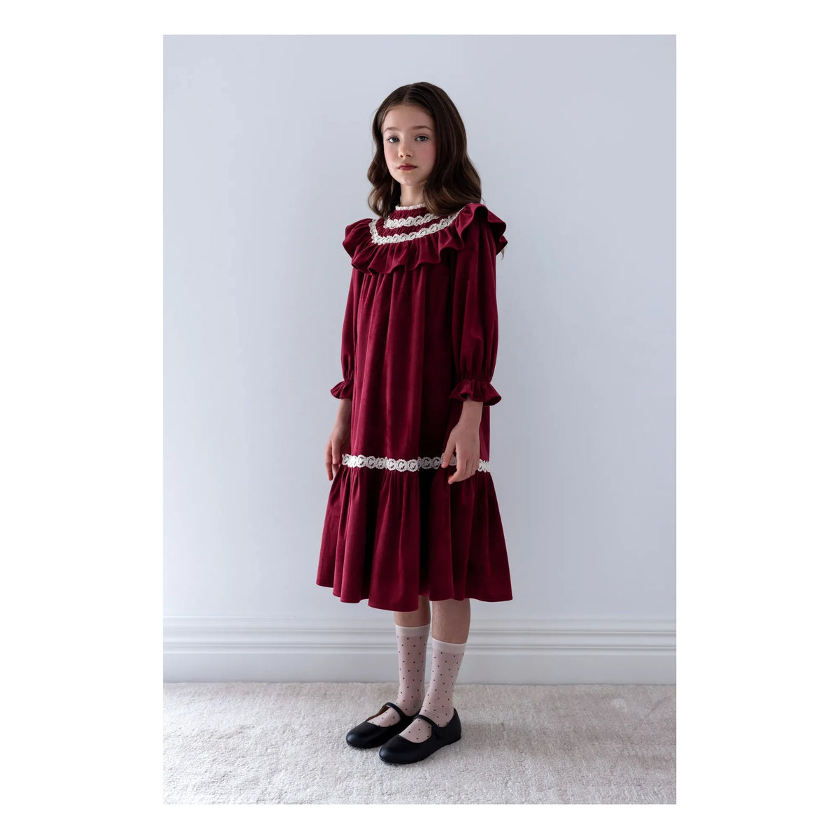 petite Amalie - Vestido con volantes de encaje | Rojo cereza