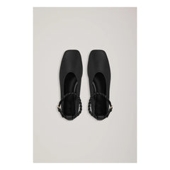 A. Emery - Bailarinas Steele | Negro
