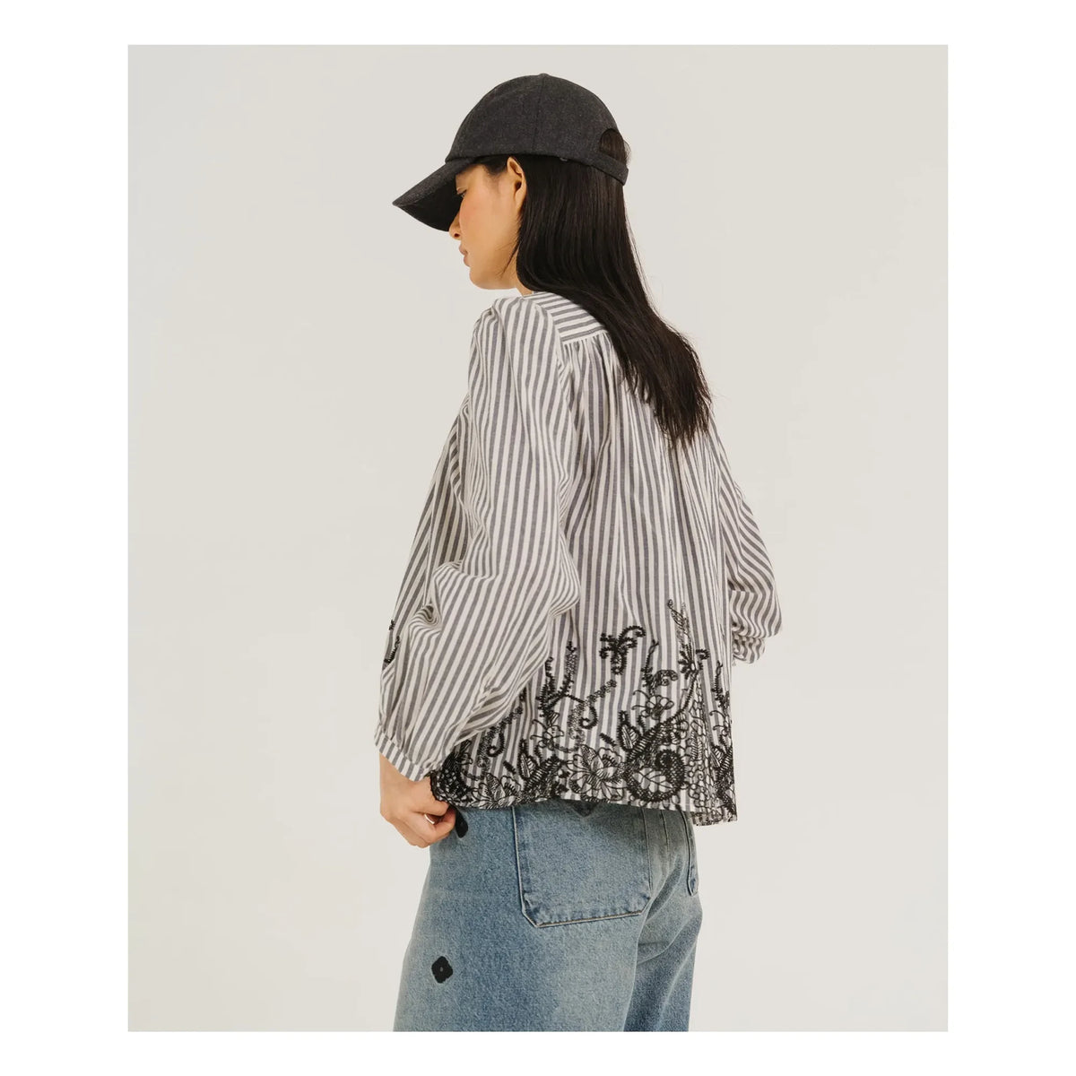 Tinsels - Blusa Bali a rayas estilo indie | Negro