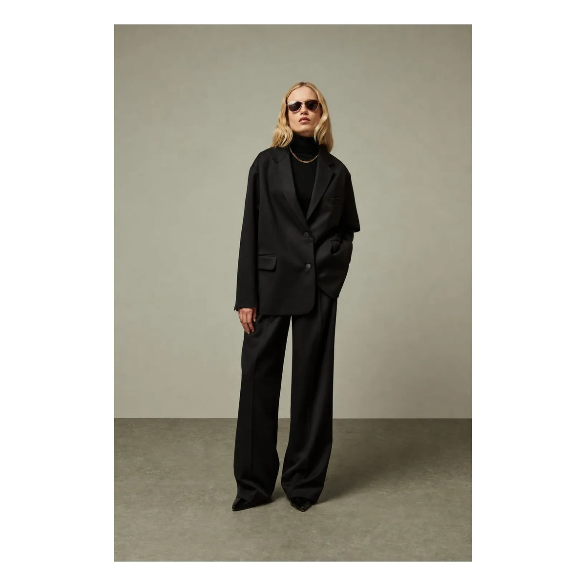 BELLEPIECE - Blazer de Lana London | Negro
