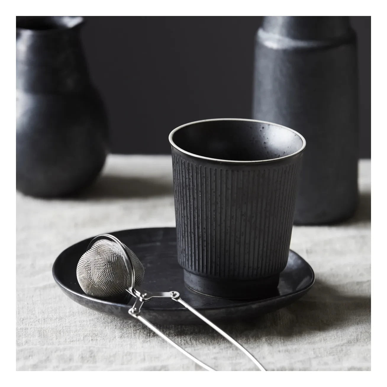 House Doctor - Taza de cerámica Berica | Negro