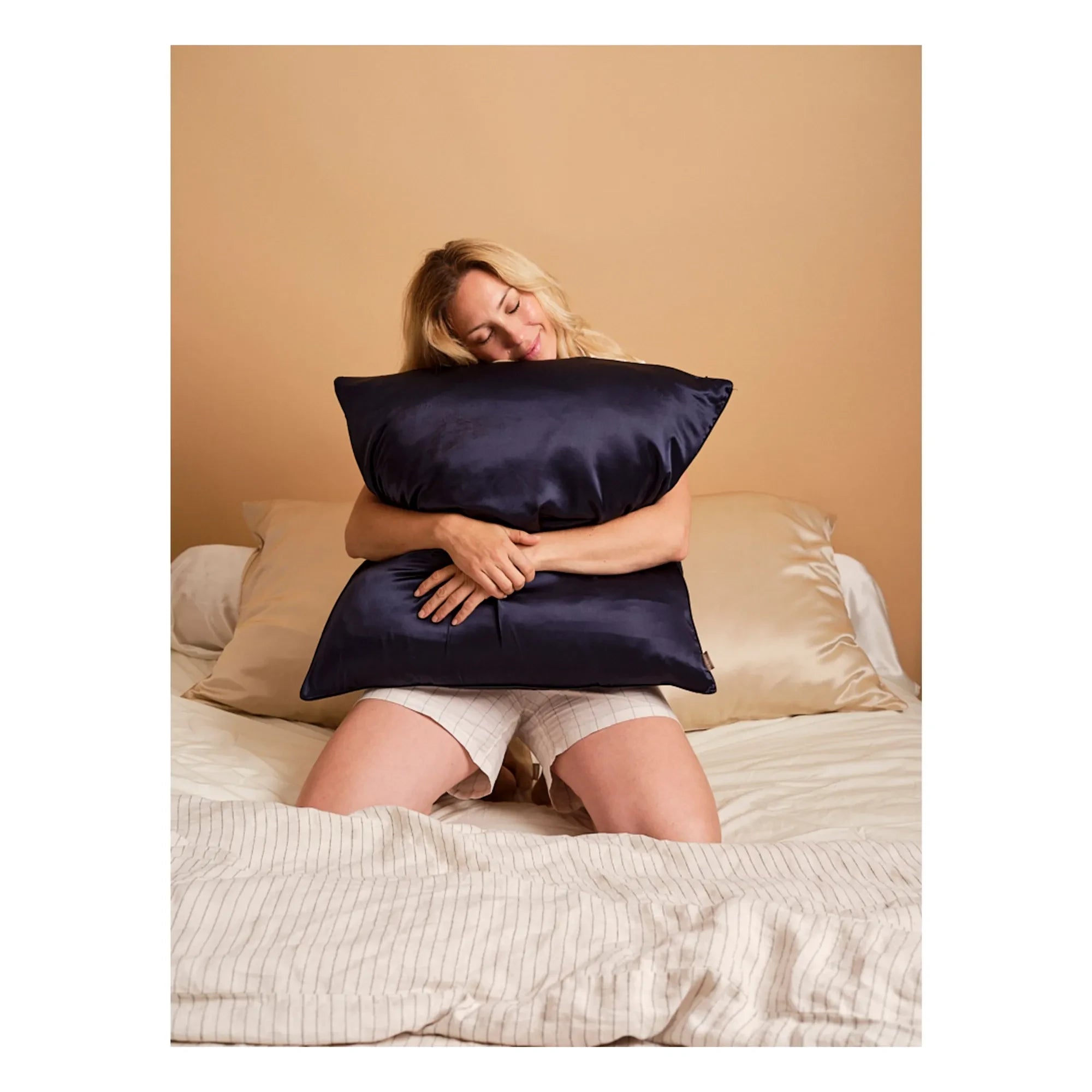 Emily's Pillow - Funda de almohada de seda de morera | Azul noche