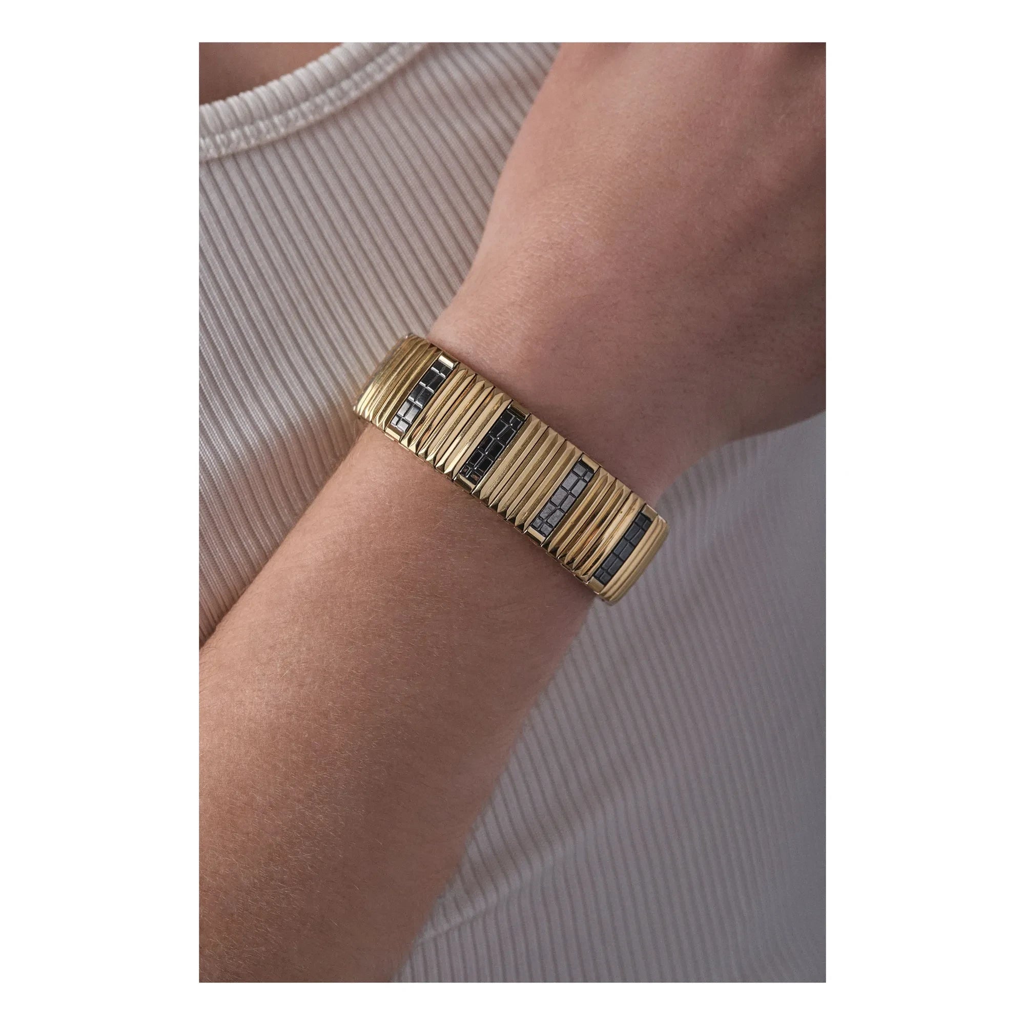 Sigal - SIG 18-1 Pulsera rayada | Negro/Oro