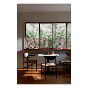 & Tradition - Silla de madera ranurada HM3 | Roble negro
